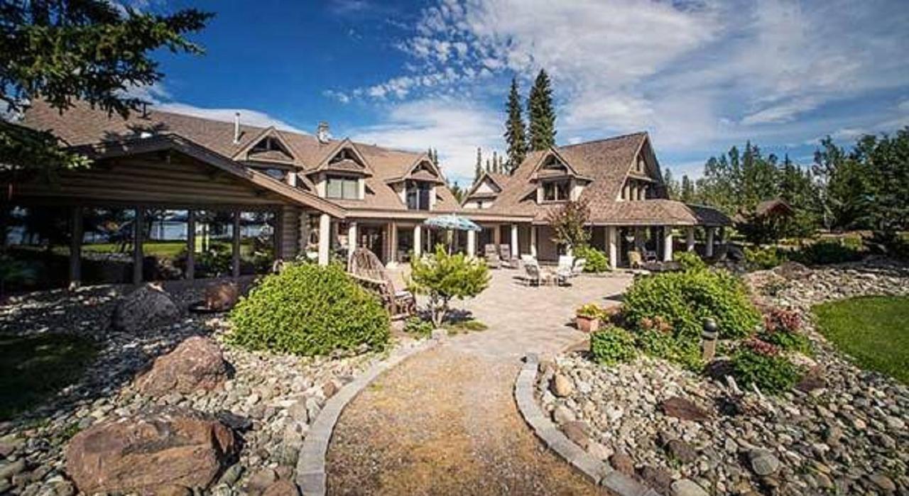 Retreat Wilderness Inn Nimpo Lake Exterior foto